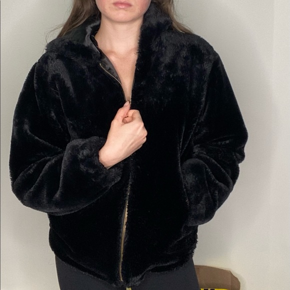 Faux fur jacket - Picture 3 of 5